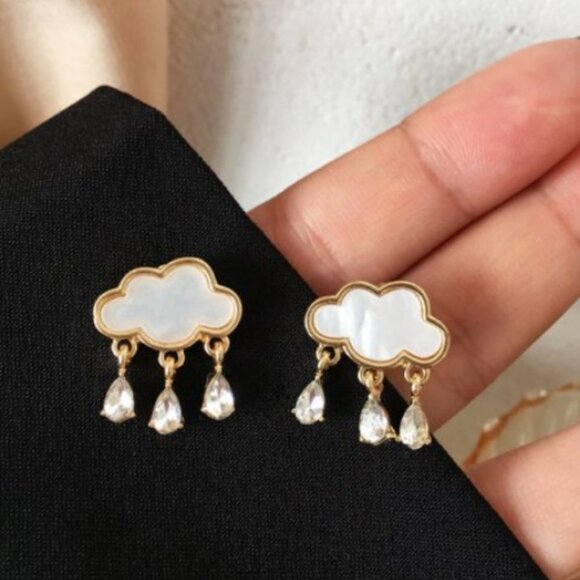 Jewelry - Rainy Day Earrings